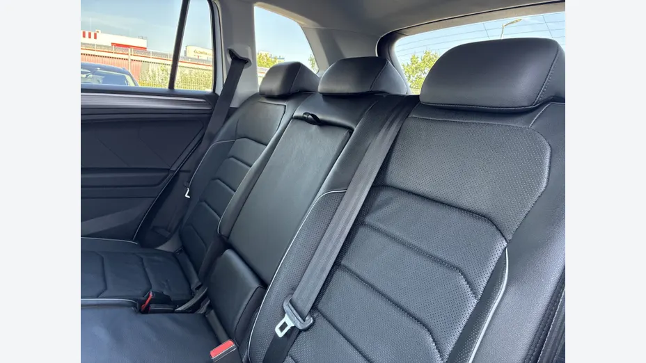 VOLKSWAGEN Tiguan Allspace -