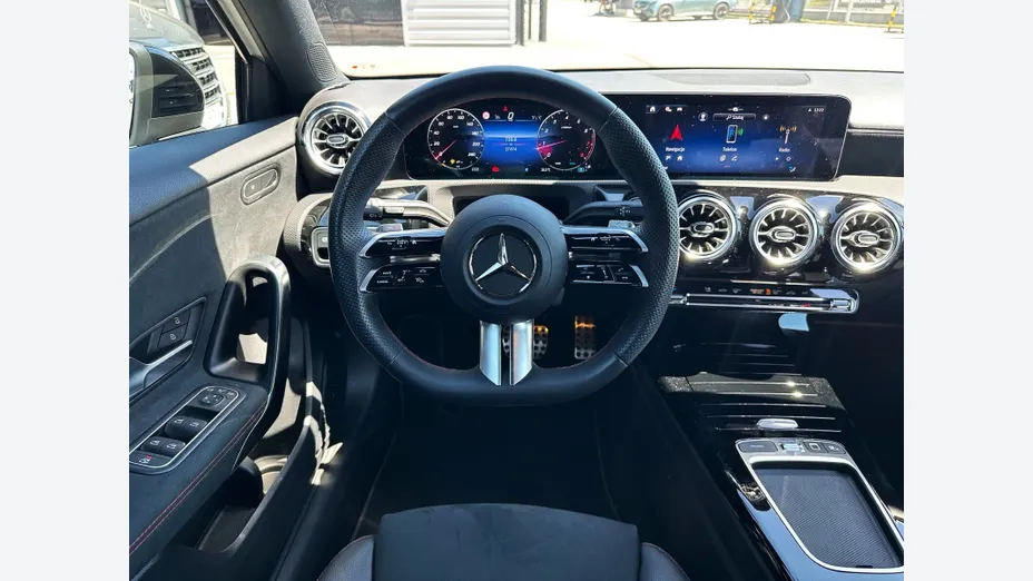 MERCEDES-BENZ A Klasa A 200 7G-DCT