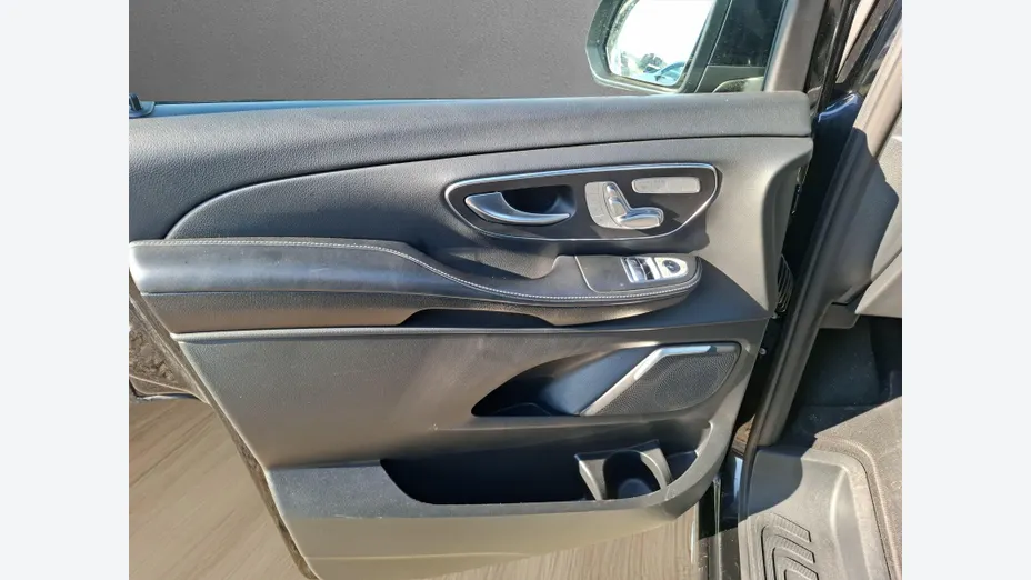MERCEDES-BENZ V Klasa V 300 d 4-Matic Exclusive 9G-Tronic (długi)