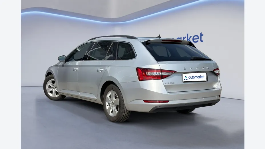 SKODA Superb Superb 2.0 TDI SCR Ambition DSG