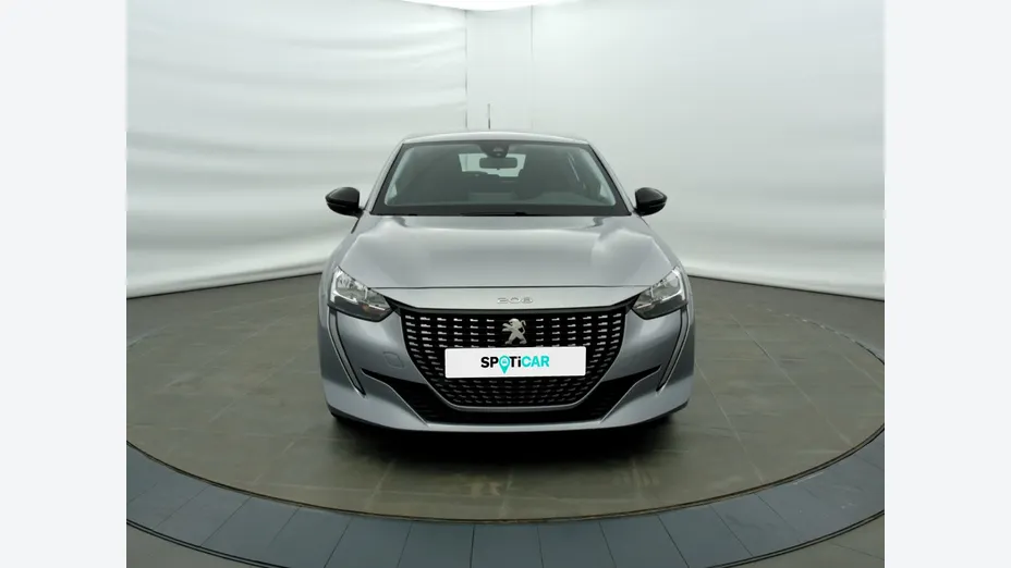 PEUGEOT 208 -