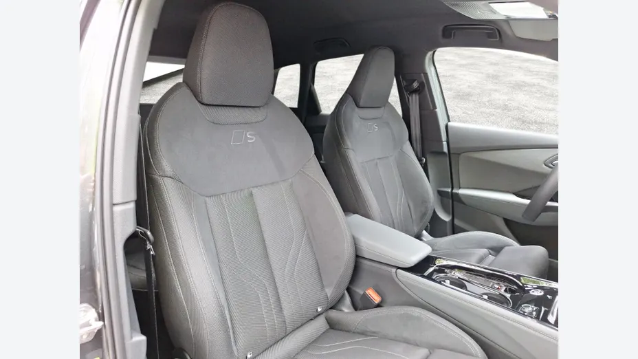 AUDI Q3 Q3 TFSI mHEV 110 kW S tronic