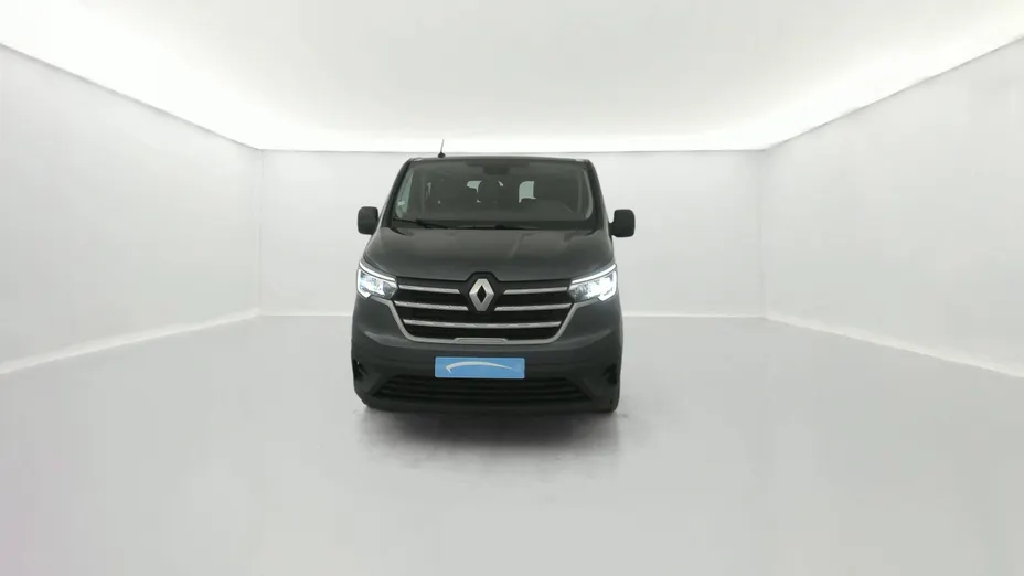 RENAULT Trafic -