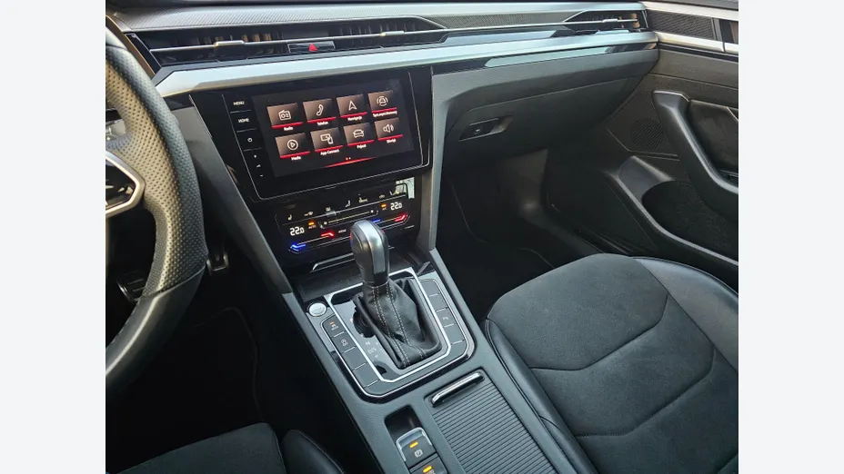 VOLKSWAGEN Arteon Arteon 2.0 TSI R-Line DSG