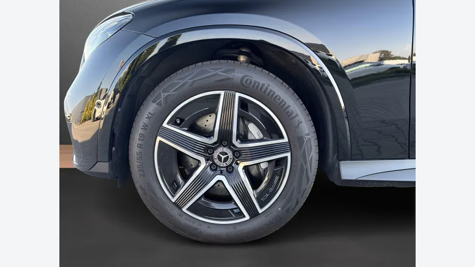MERCEDES-BENZ GLC -