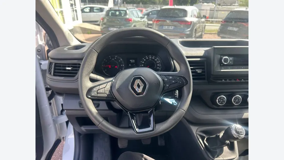 RENAULT Trafic -