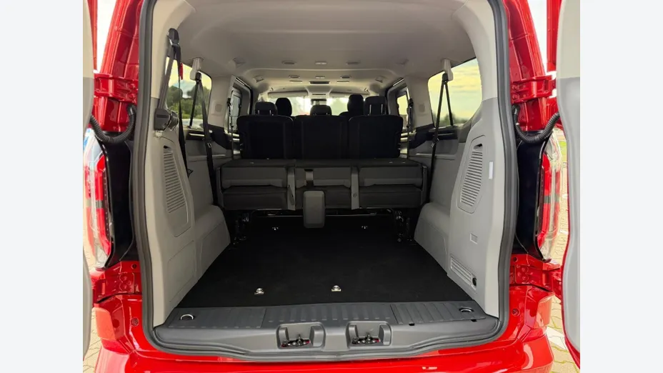 FORD Transit Custom Transit Custom Kombi 2.0 EcoBlue 320 L2H1 Limited Aut. M1 Nowy