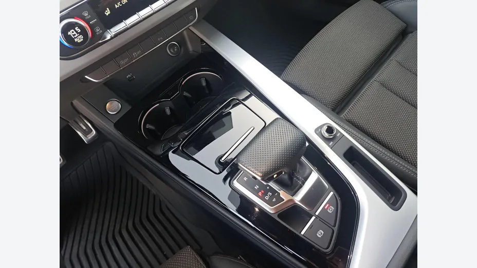 AUDI A4 A4 35 TFSI mHEV S Line S tronic