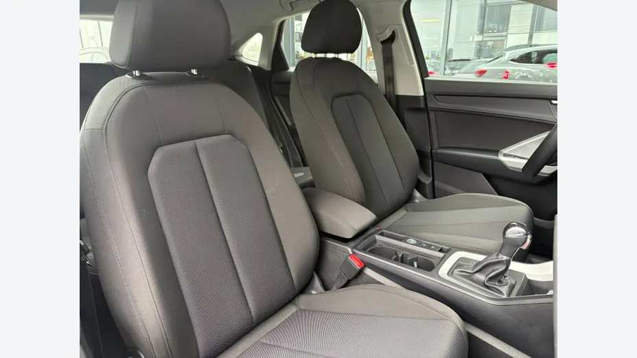 AUDI Q3 Sportback -