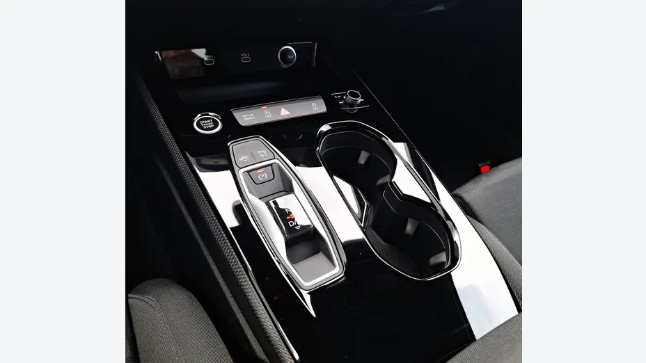 AUDI A5 A5 TFSI 110 kW S tronic