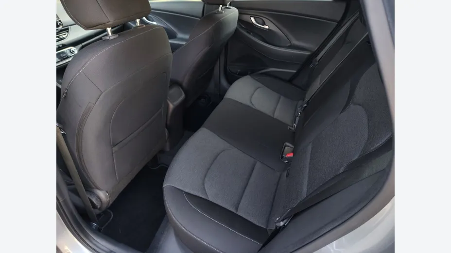 HYUNDAI i30 i30 1.0 T-GDI Smart