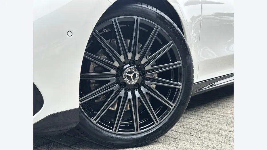 MERCEDES-BENZ CLA -