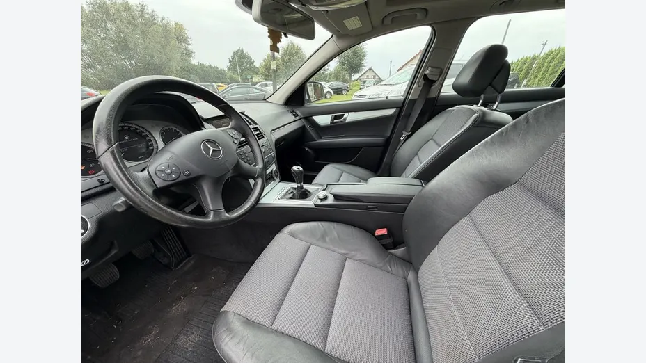 MERCEDES-BENZ C Klasa -