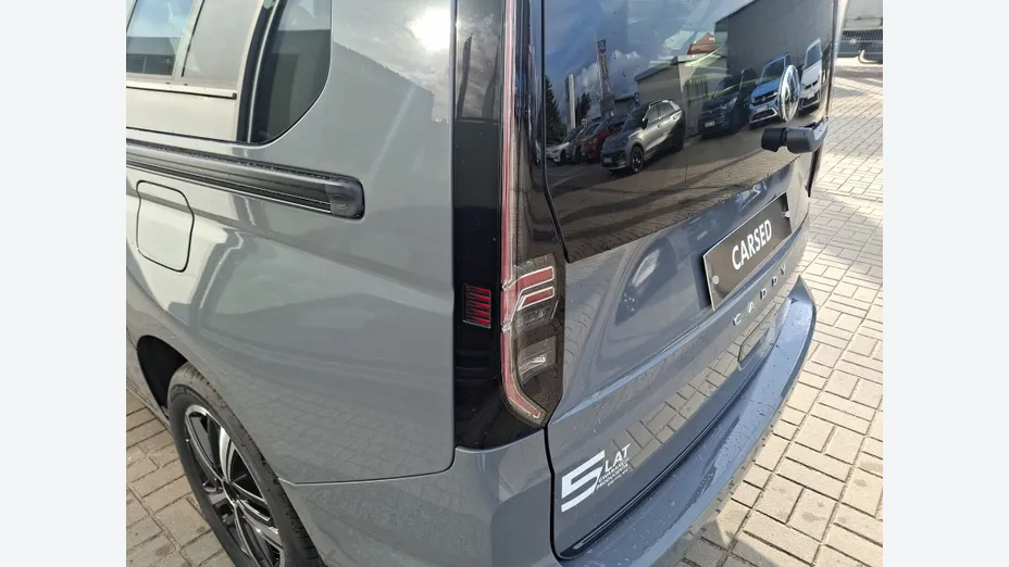 VOLKSWAGEN Caddy osobowy Caddy Maxi 2.0 TDI Dark Label DSG Nowy
