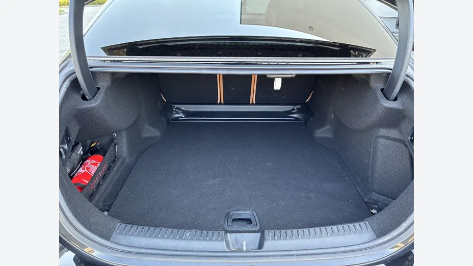 MERCEDES-BENZ E Klasa E 220 d mHEV 4-Matic AMG 9G-Tronic