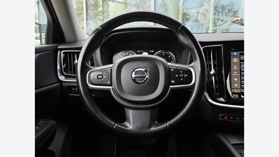 VOLVO V60 V60 D3 Momentum aut