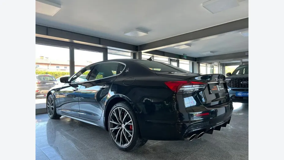 MASERATI Quattroporte -