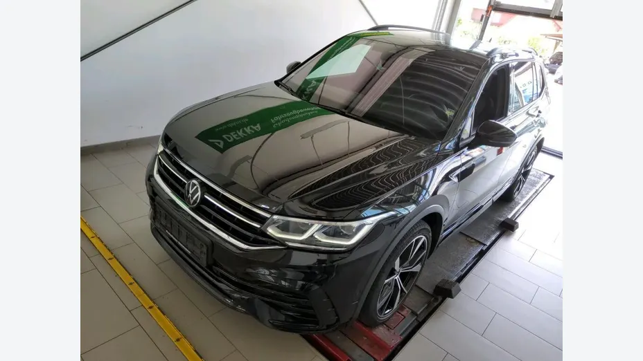 VOLKSWAGEN Tiguan Allspace -