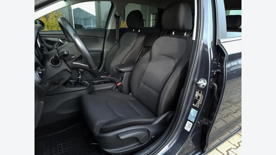 HYUNDAI i30 i30 1.0 T-GDI Smart