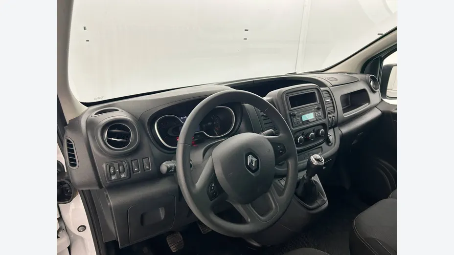 RENAULT Trafic -