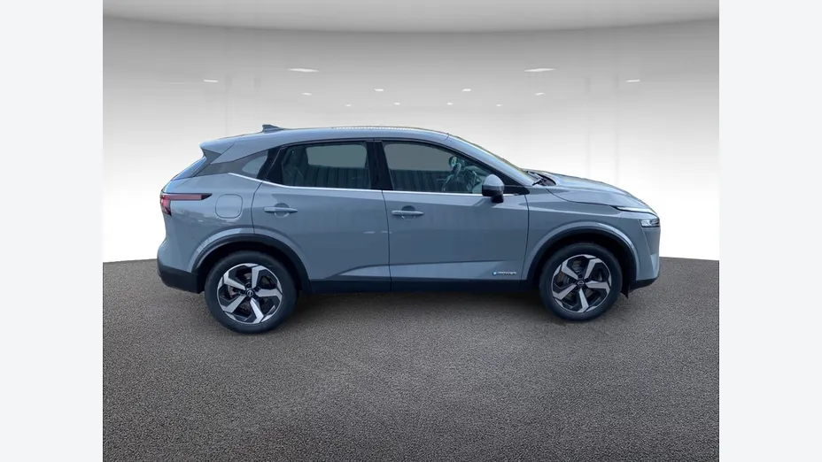 NISSAN Qashqai -