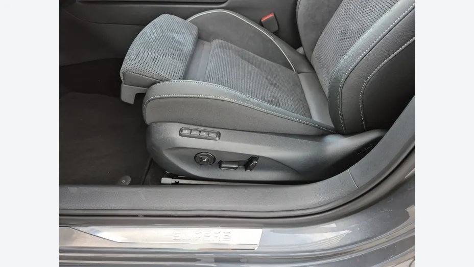 SKODA Superb Superb 2.0 TSI Sportline DSG Nowy