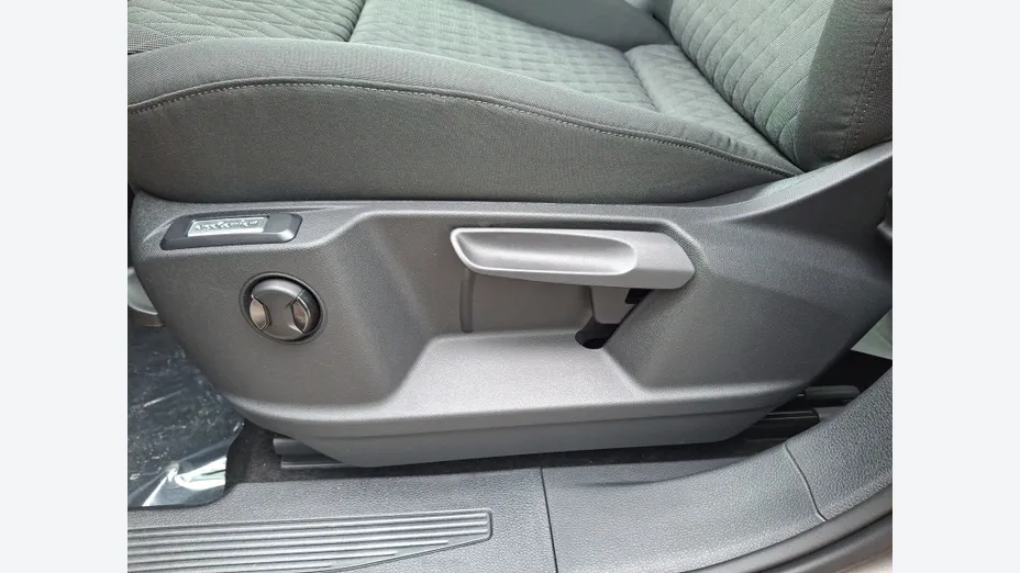 VOLKSWAGEN Caddy osobowy Caddy Maxi 2.0 TDI Life DSG Nowy