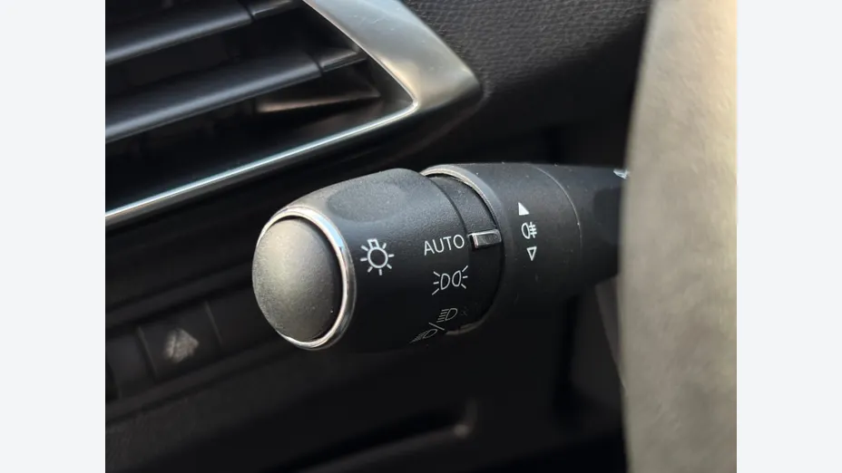 PEUGEOT 5008 5008 1.5 BlueHDi Allure Pack S&S EAT8