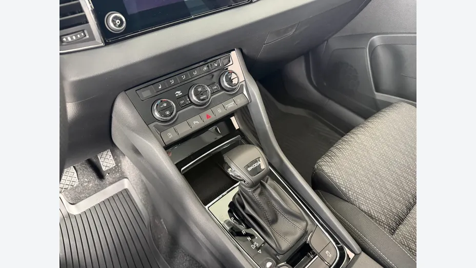 SKODA Karoq Karoq 1.5 TSI ACT Drive Nowy