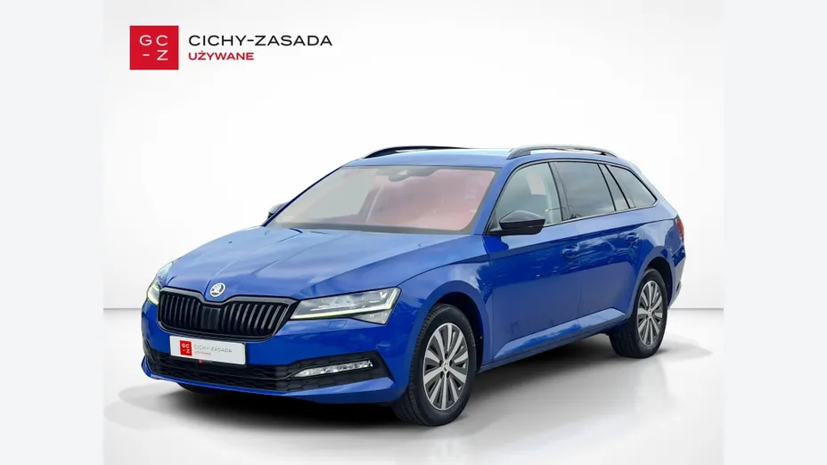 SKODA Superb -