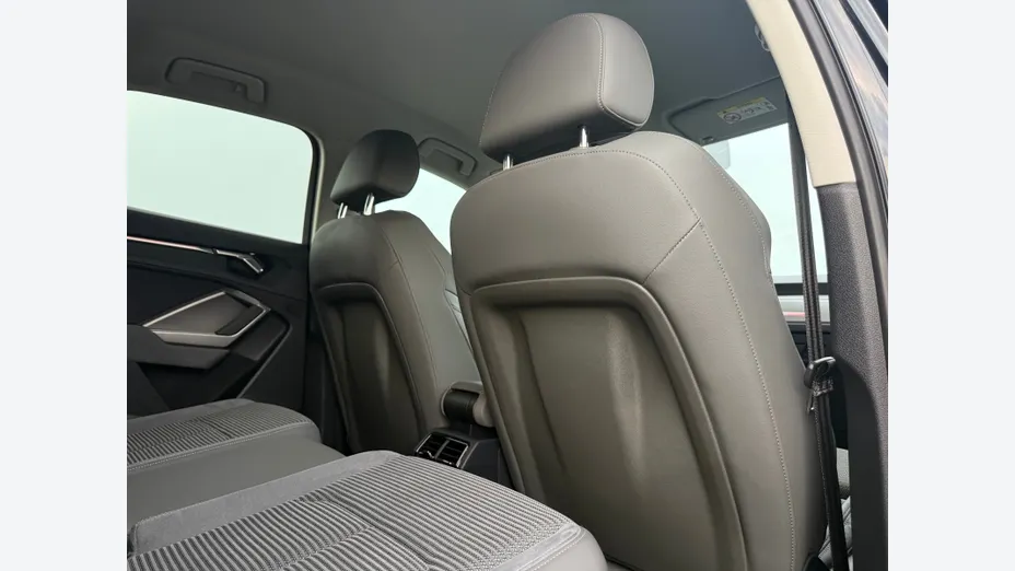 AUDI Q3 Sportback -