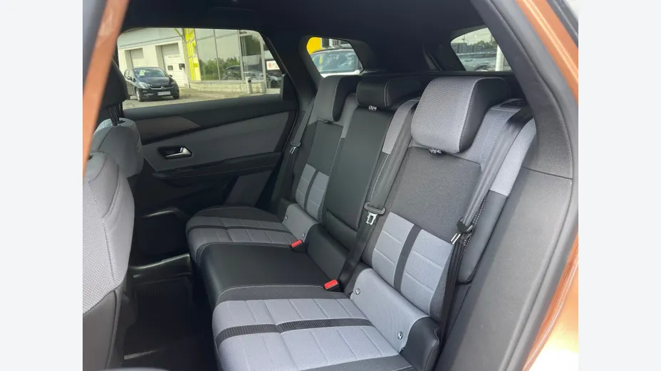 OPEL Grandland -