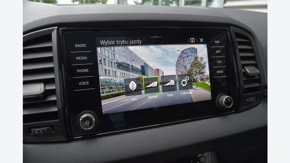 SKODA Karoq Karoq 1.5 TSI ACT 4x2 Sportline DSG