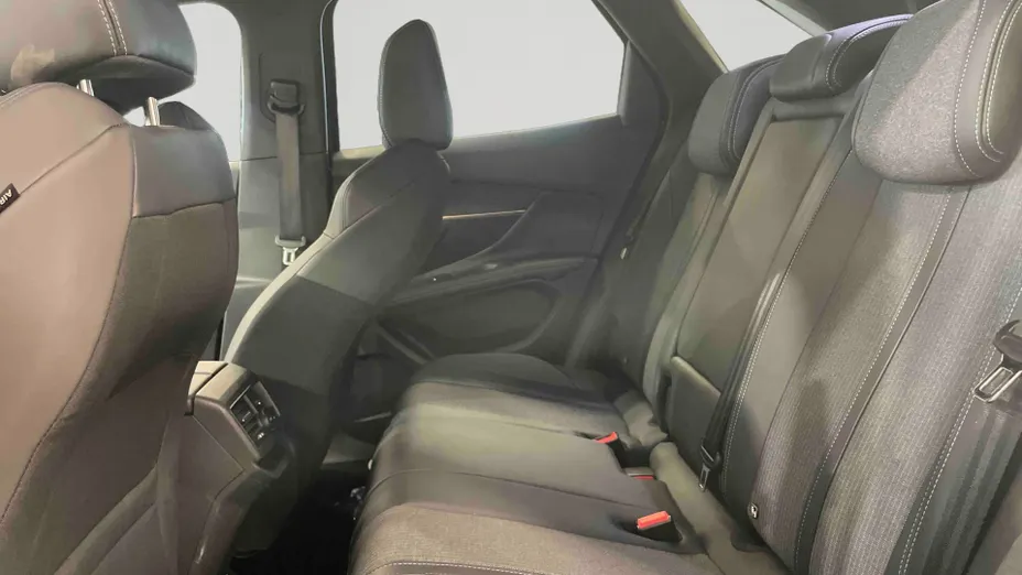 PEUGEOT 3008 -