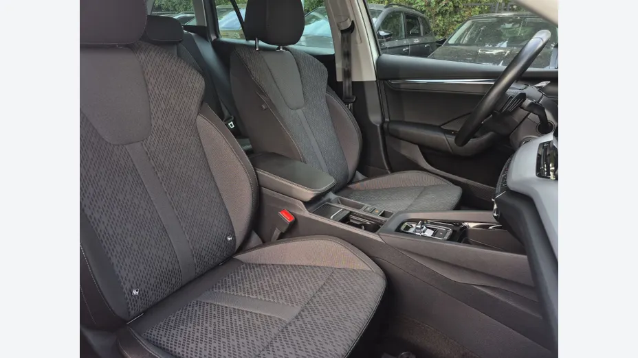 SKODA Octavia -