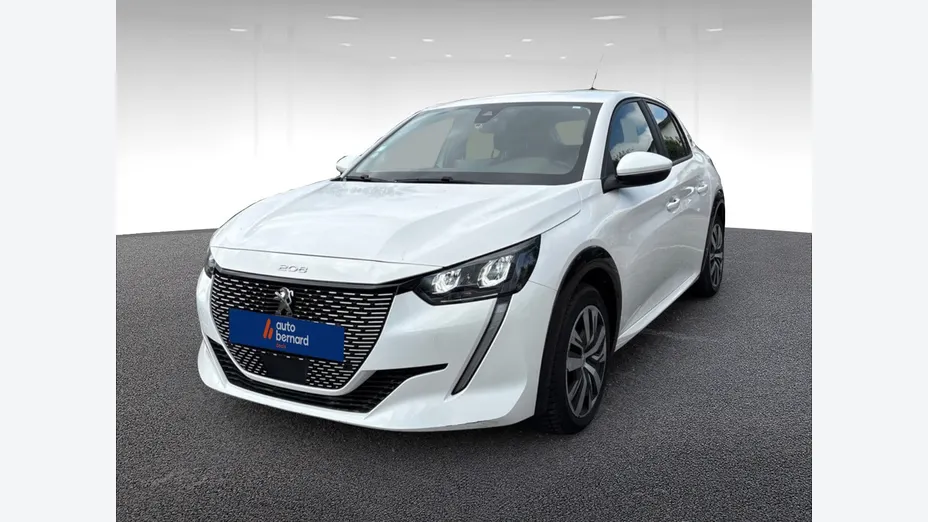 PEUGEOT 208 -