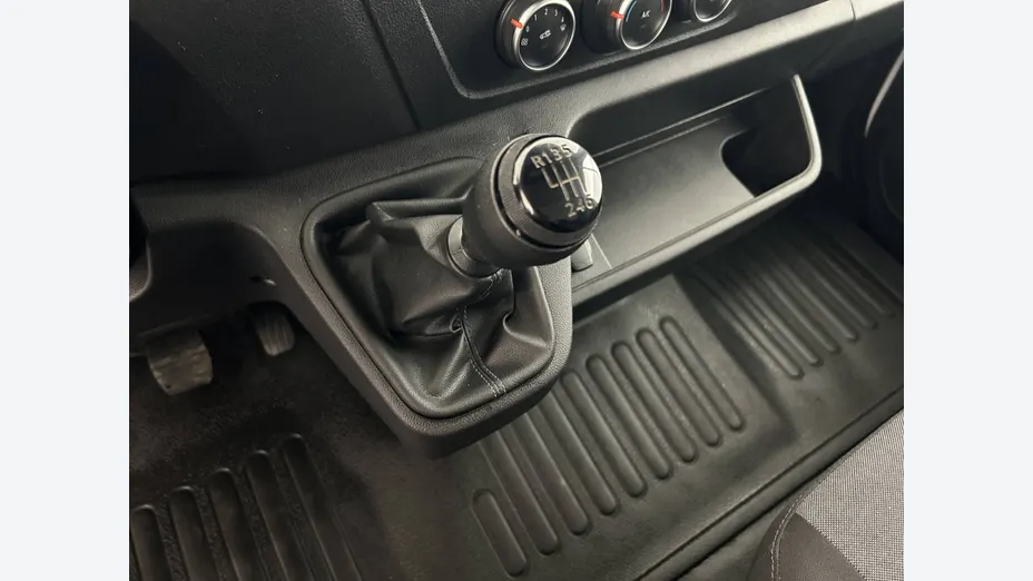 RENAULT Master -