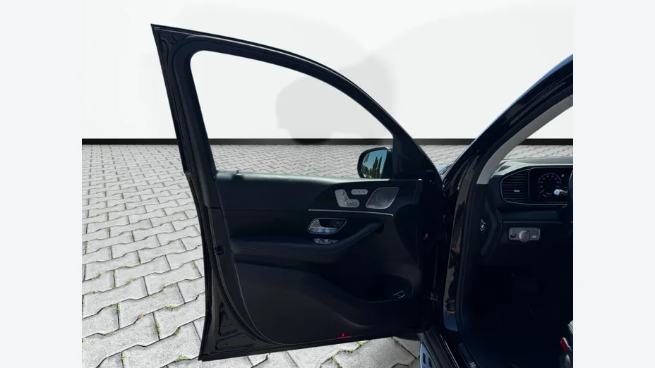 MERCEDES-BENZ GLS -