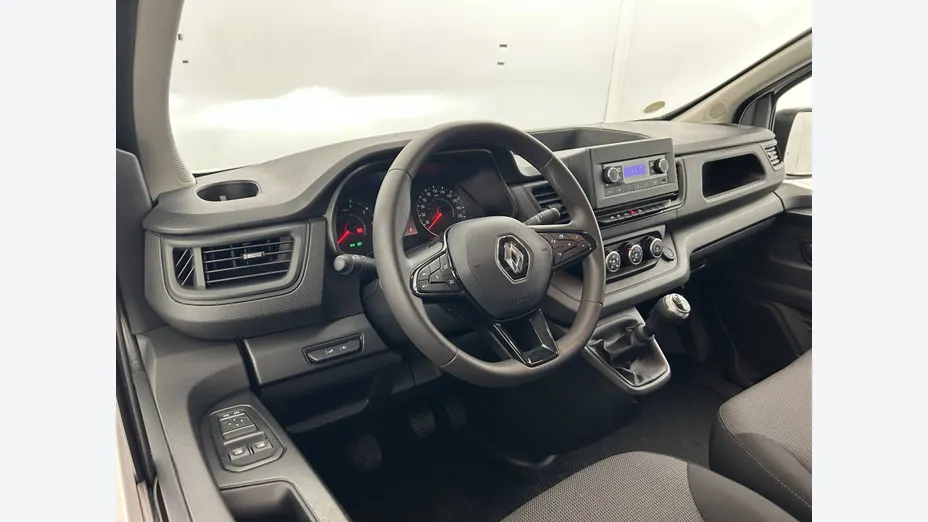 RENAULT Trafic -