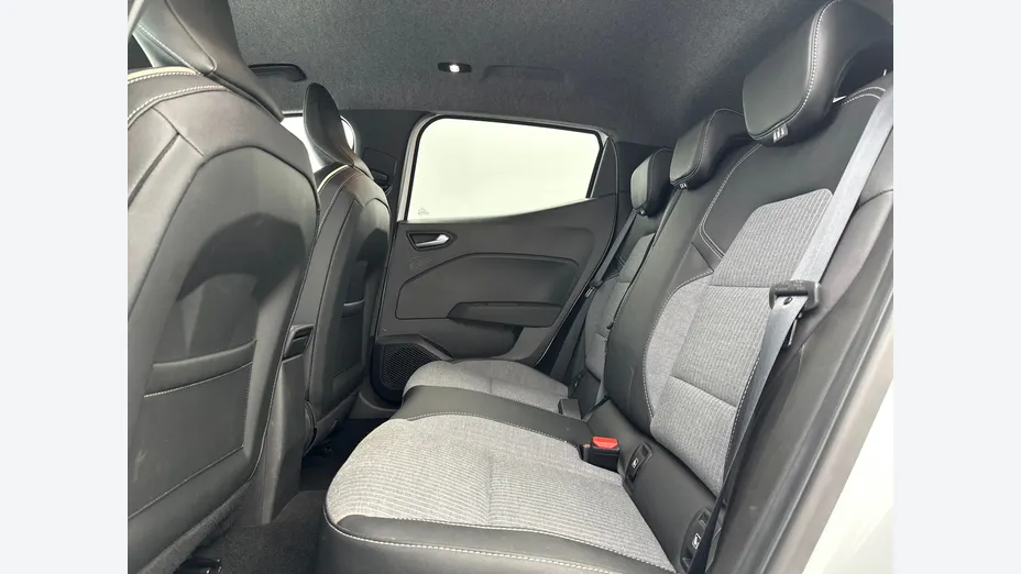 RENAULT Clio -