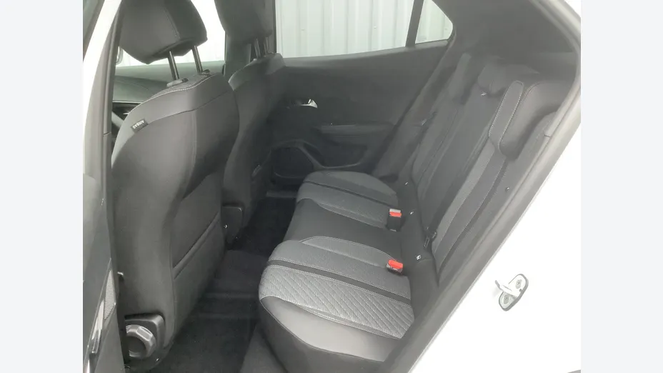 PEUGEOT 2008 -