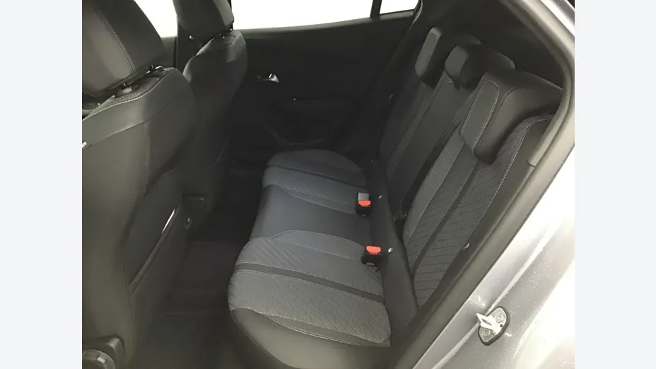 PEUGEOT 2008 -