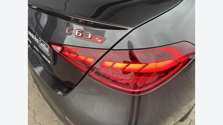 MERCEDES-BENZ C Klasa AMG C 63 S E Performance PHEV 4-Matic