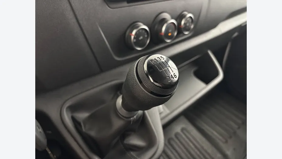 RENAULT Trafic -