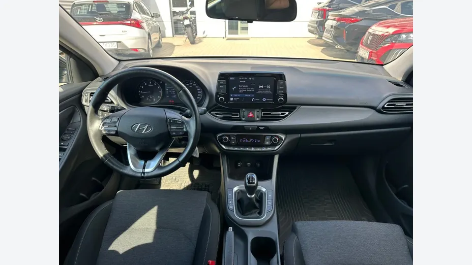 HYUNDAI i30 i30 1.5 T-GDI 48V Smart