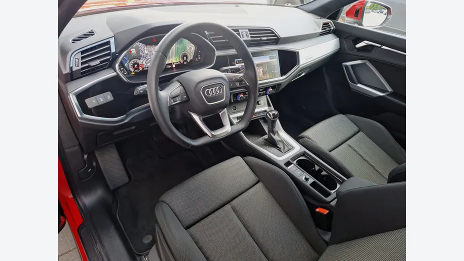 AUDI Q3 Sportback -