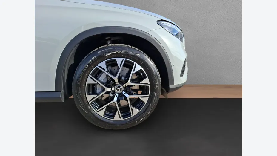 MERCEDES-BENZ GLC GLC 300 e 4-Matic Avantgarde