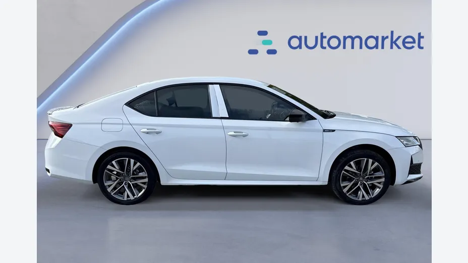 SKODA Octavia Octavia 1.5 TSI mHEV Sportline Tech DSG Nowy