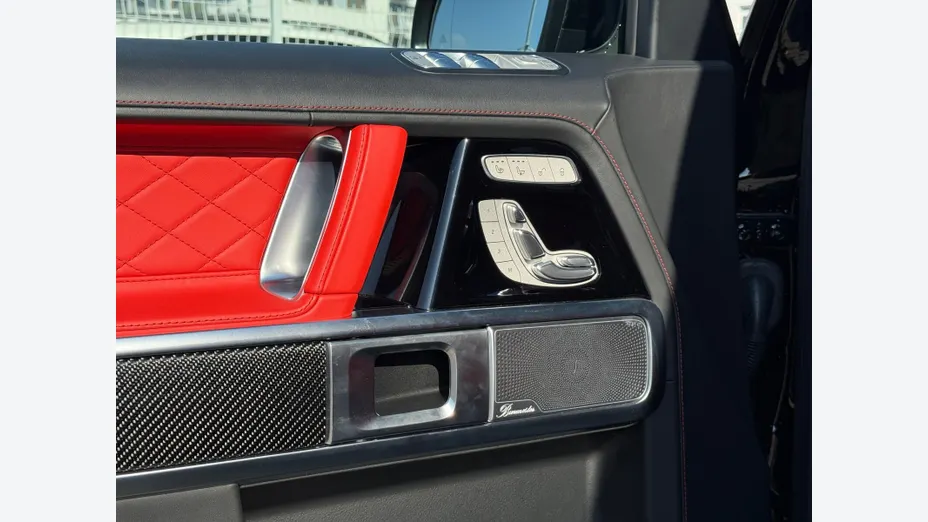 MERCEDES-BENZ Klasa G AMG G 63 mHEV 9G-TCT