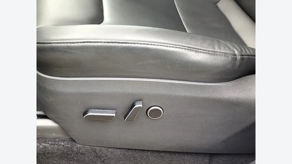 TESLA Model Y Y RWD